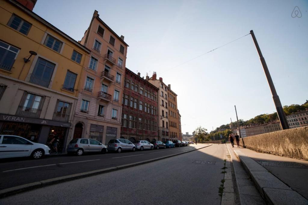Vieux Lyon Avec Vue Sur La Saone Ail Apartment Luaran gambar